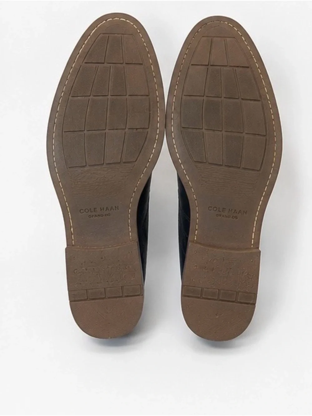 Cole Haan Navy Leather Derby/Oxford Shoes with Brass Eyelets